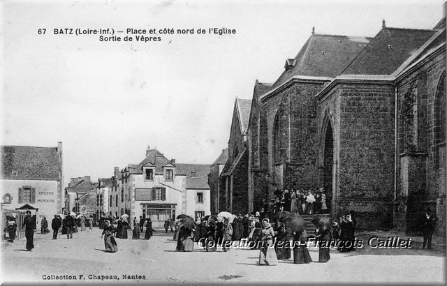 67 Place et côté nord de l'Eglise Sortie de Vêpres
