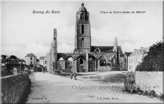 11 Bourg de Batz Place Notre-Dame du Mûrier