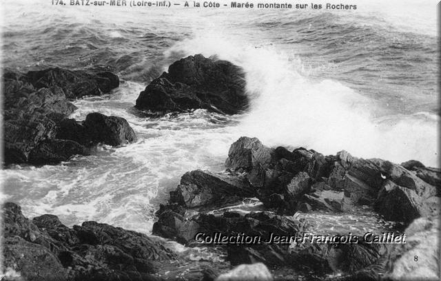 174. Batz-sur-Mer (Loire-Inf.) - A la côte - Marée montante sur les Rochers