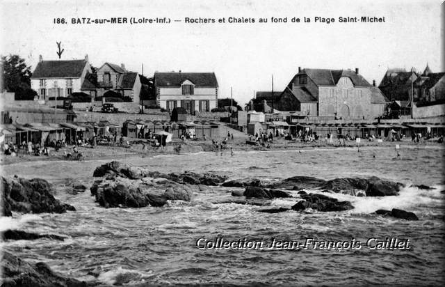 186. Batz-sur-Mer (Loire-Inf.) - Rochers et chalets au fond de la Plage Saint-Michel